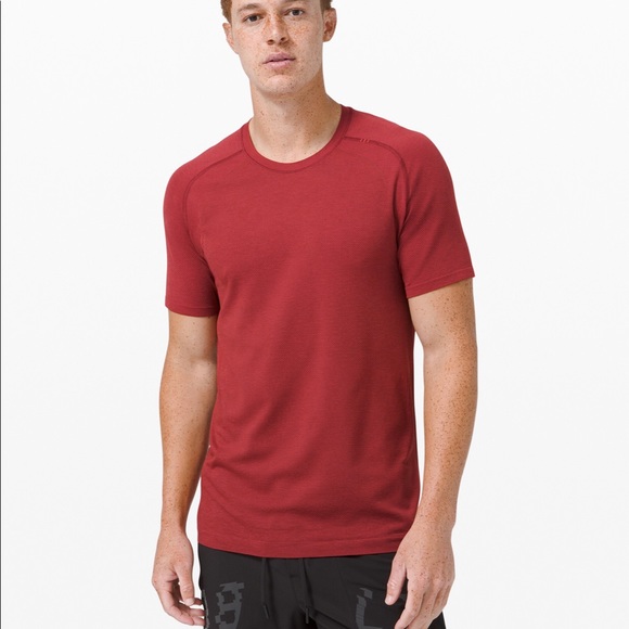 Lululemon Men’s Vented Red Metal Shirt XL - Picture 3 of 12